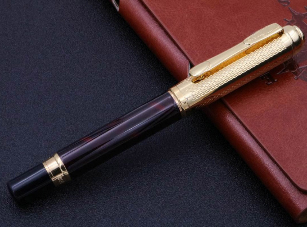 fountain pen, writing with a fountain pen, refillable fountain pens, pen with ink, pen store, nib pen, ink pen, fountain pens for sale, fountain pen shop, calligraphy, best pens