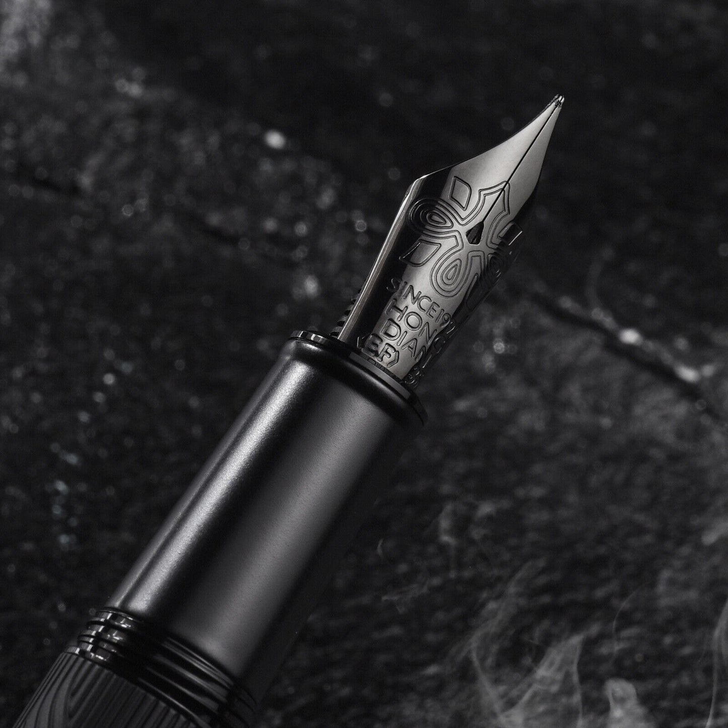 fountain pen, writing with a fountain pen, refillable fountain pens, pen with ink, pen store, nib pen, ink pen, fountain pens for sale, fountain pen shop, calligraphy, best pens