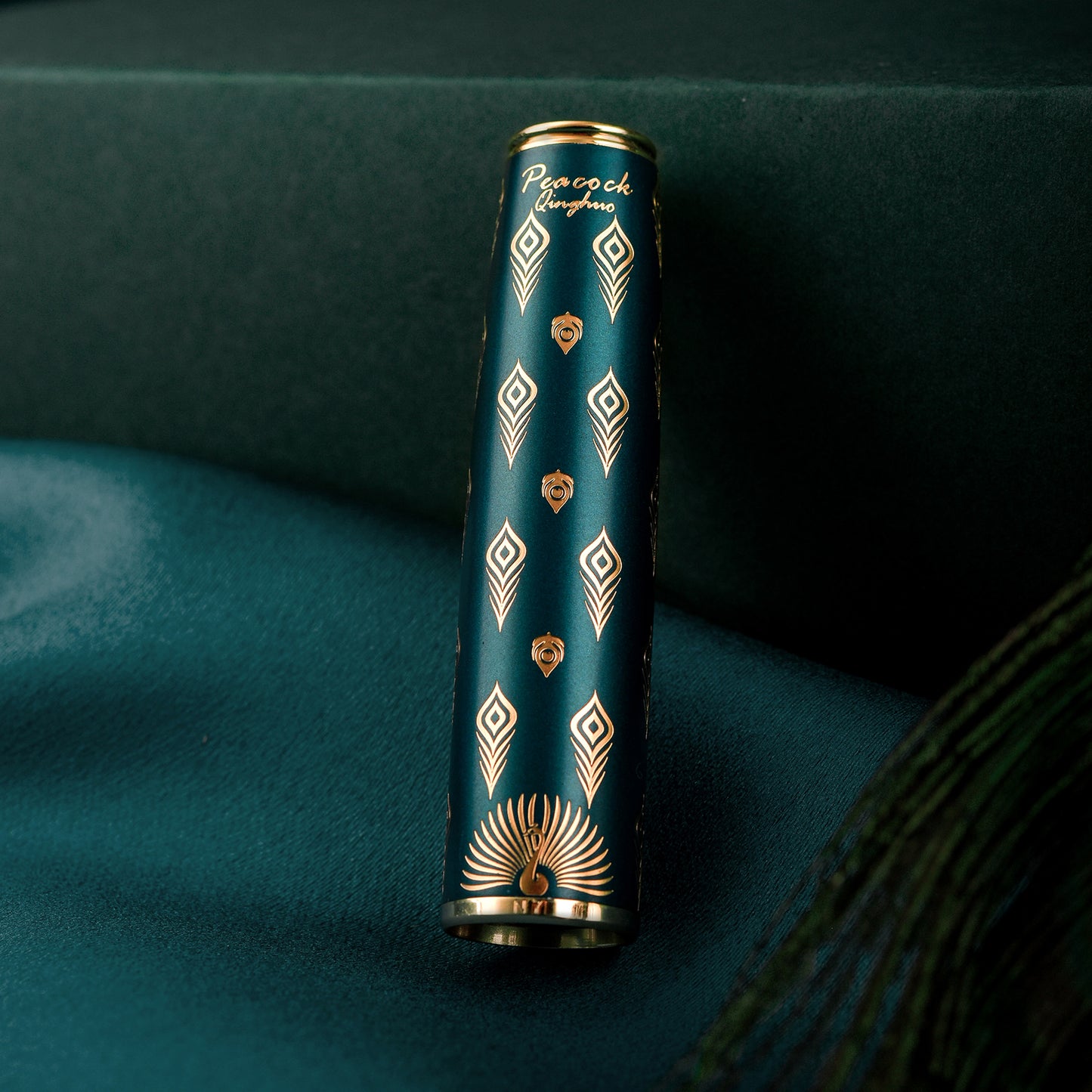 fountain pen, writing with a fountain pen, refillable fountain pens, pen with ink, pen store, nib pen, ink pen, fountain pens for sale, fountain pen shop, calligraphy, best pens