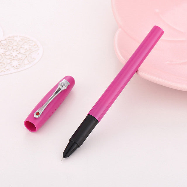 fountain pen, writing with a fountain pen, refillable fountain pens, pen with ink, pen store, nib pen, ink pen, fountain pens for sale, fountain pen shop, calligraphy, best pens