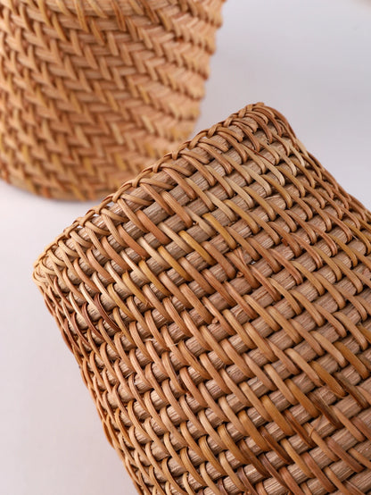 Pen Holder Rattan Weave Round Bottom