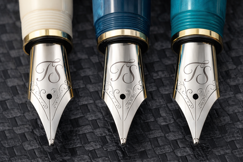 Aurora Steel Executive Fountain Pen