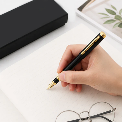 Golden Finesse Fountain Pen - Elegant Gift Set