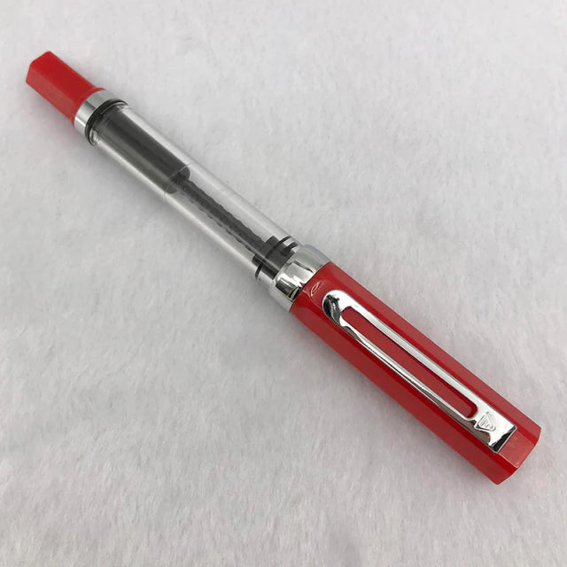 fountain pen, writing with a fountain pen, refillable fountain pens, pen with ink, pen store, nib pen, ink pen, fountain pens for sale, fountain pen shop, calligraphy, best pens