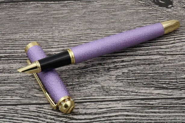 fountain pen, writing with a fountain pen, refillable fountain pens, pen with ink, pen store, nib pen, ink pen, fountain pens for sale, fountain pen shop, calligraphy, best pens