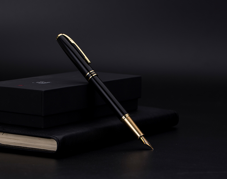 fountain pen, writing with a fountain pen, refillable fountain pens, pen with ink, pen store, nib pen, ink pen, fountain pens for sale, fountain pen shop, calligraphy, best pens