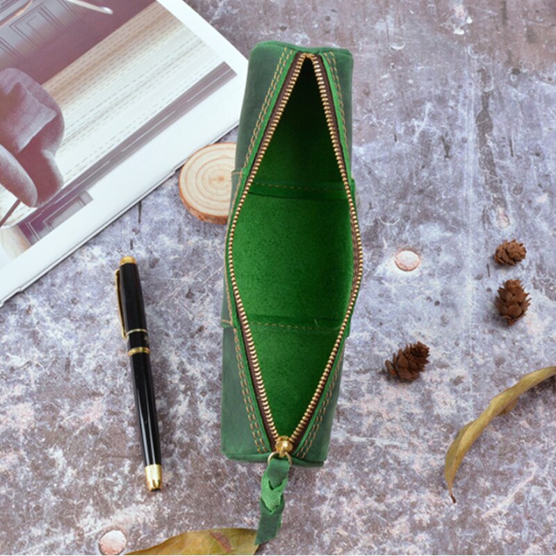 fountain pen, writing with a fountain pen, refillable fountain pens, pen with ink, pen store, nib pen, ink pen, fountain pens for sale, fountain pen shop, calligraphy, best pens