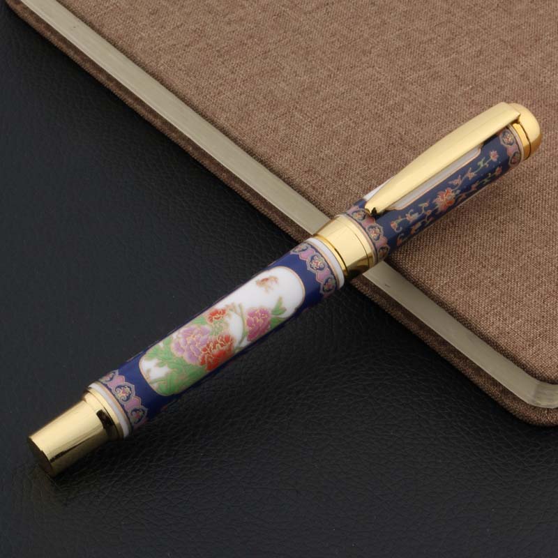 fountain pen, writing with a fountain pen, refillable fountain pens, pen with ink, pen store, nib pen, ink pen, fountain pens for sale, fountain pen shop, calligraphy, best pens