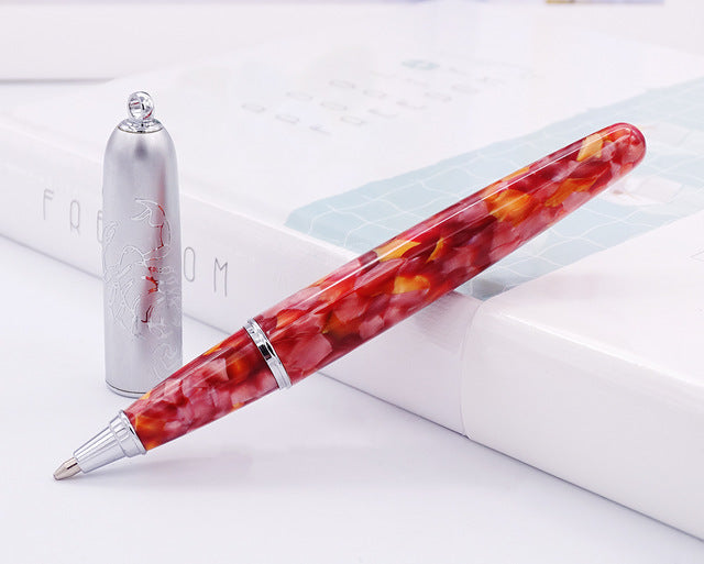 fountain pen, writing with a fountain pen, refillable fountain pens, pen with ink, pen store, nib pen, ink pen, fountain pens for sale, fountain pen shop, calligraphy, best pens