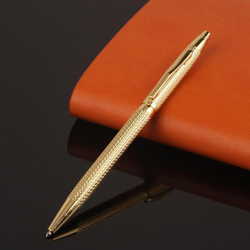 fountain pen, writing with a fountain pen, refillable fountain pens, pen with ink, pen store, nib pen, ink pen, fountain pens for sale, fountain pen shop, calligraphy, best pens