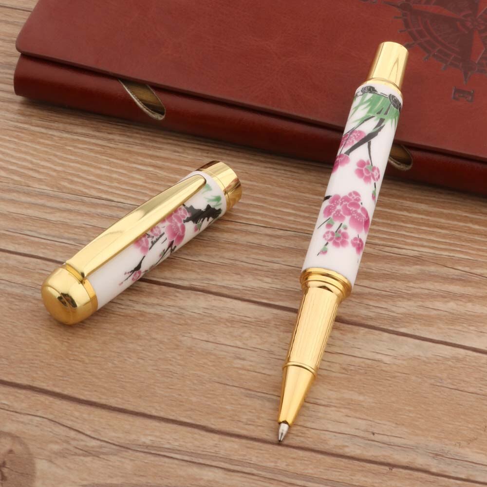 fountain pen, writing with a fountain pen, refillable fountain pens, pen with ink, pen store, nib pen, ink pen, fountain pens for sale, fountain pen shop, calligraphy, best pens