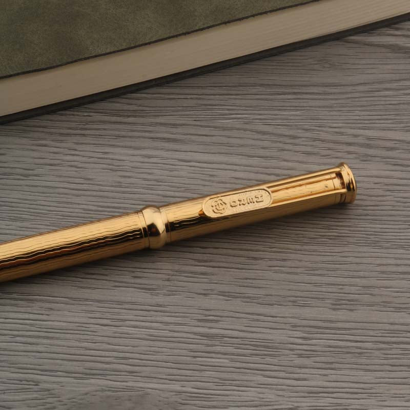 fountain pen, writing with a fountain pen, refillable fountain pens, pen with ink, pen store, nib pen, ink pen, fountain pens for sale, fountain pen shop, calligraphy, best pens