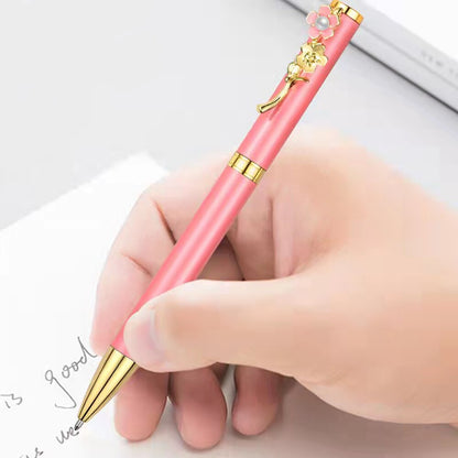 fountain pen, writing with a fountain pen, refillable fountain pens, pen with ink, pen store, nib pen, ink pen, fountain pens for sale, fountain pen shop, calligraphy, best pens
