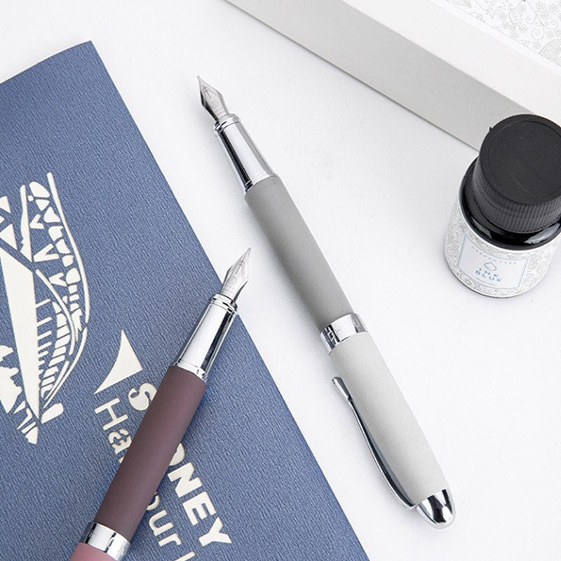 fountain pen, writing with a fountain pen, refillable fountain pens, pen with ink, pen store, nib pen, ink pen, fountain pens for sale, fountain pen shop, calligraphy, best pens