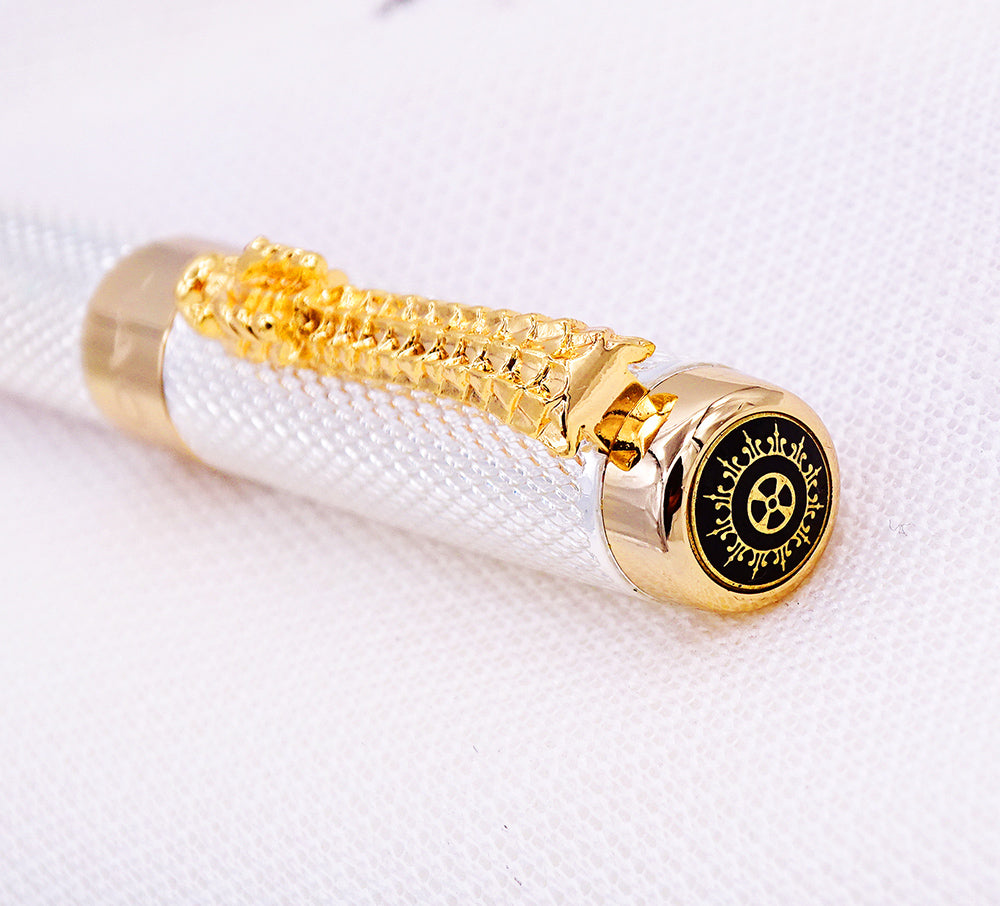 fountain pen, writing with a fountain pen, refillable fountain pens, pen with ink, pen store, nib pen, ink pen, fountain pens for sale, fountain pen shop, calligraphy, best pens