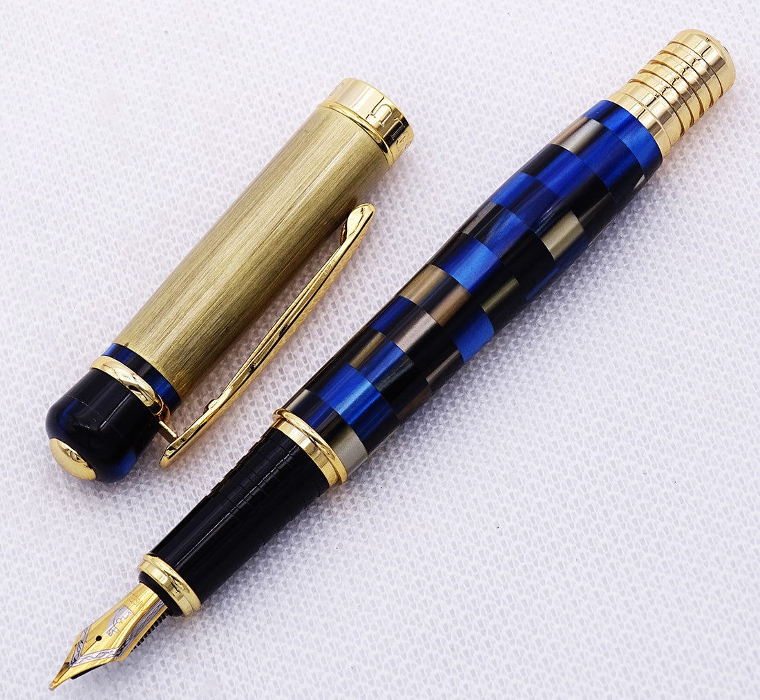 fountain pen, writing with a fountain pen, refillable fountain pens, pen with ink, pen store, nib pen, ink pen, fountain pens for sale, fountain pen shop, calligraphy, best pens