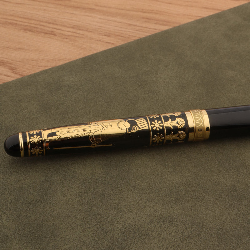 fountain pen, writing with a fountain pen, refillable fountain pens, pen with ink, pen store, nib pen, ink pen, fountain pens for sale, fountain pen shop, calligraphy, best pens
