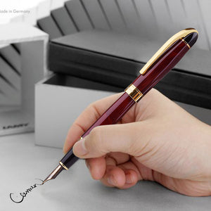fountain pen, writing with a fountain pen, refillable fountain pens, pen with ink, pen store, nib pen, ink pen, fountain pens for sale, fountain pen shop, calligraphy, best pens