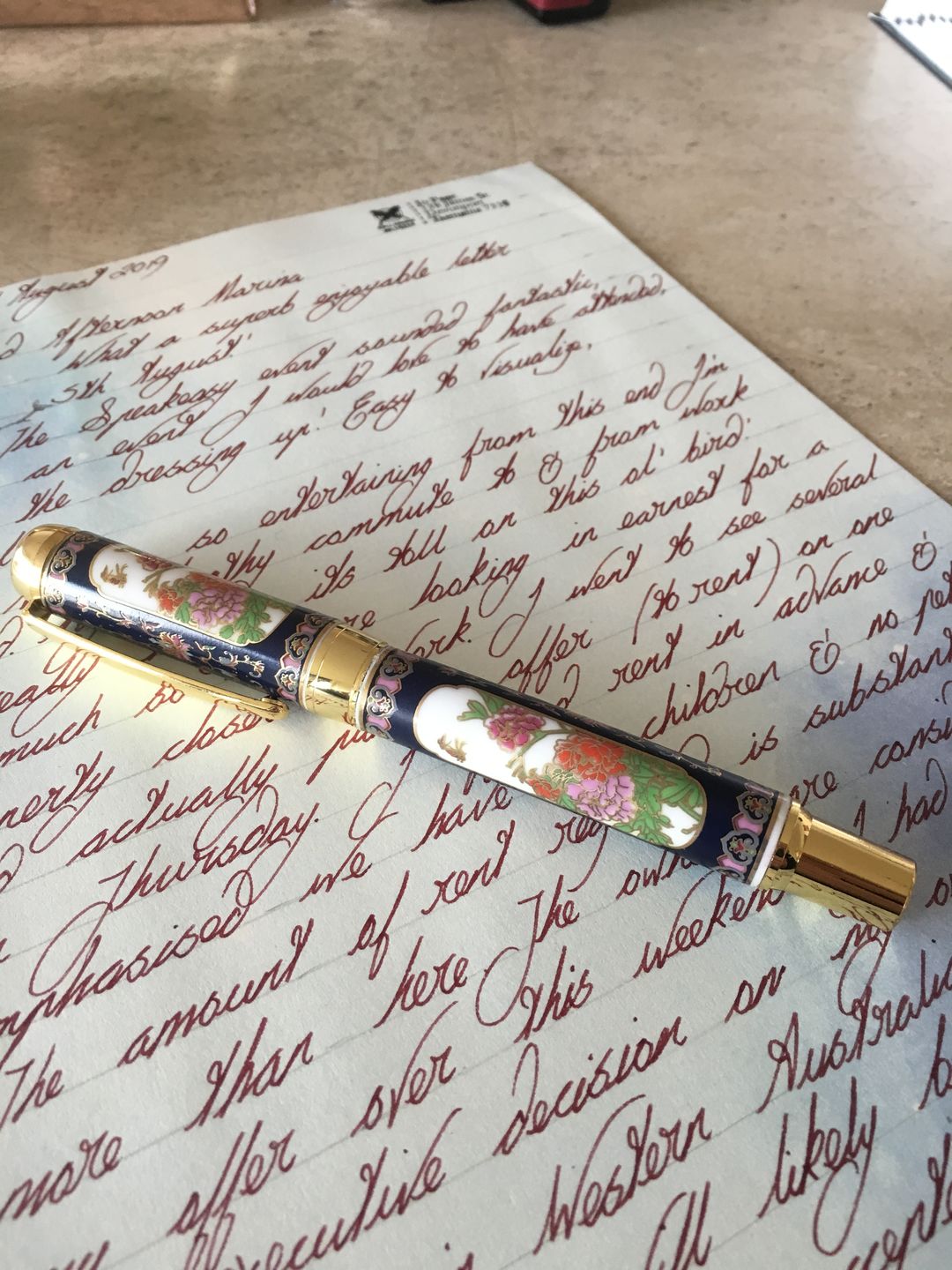 fountain pen, writing with a fountain pen, refillable fountain pens, pen with ink, pen store, nib pen, ink pen, fountain pens for sale, fountain pen shop, calligraphy, best pens