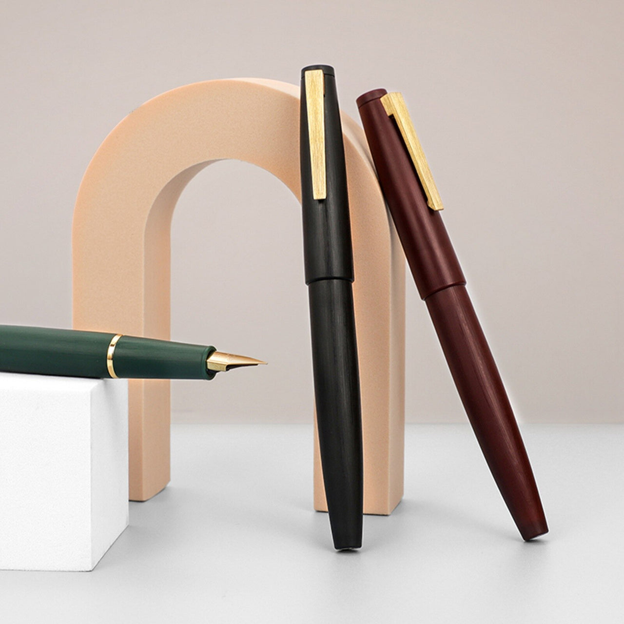 fountain pen, writing with a fountain pen, refillable fountain pens, pen with ink, pen store, nib pen, ink pen, fountain pens for sale, fountain pen shop, calligraphy, best pens