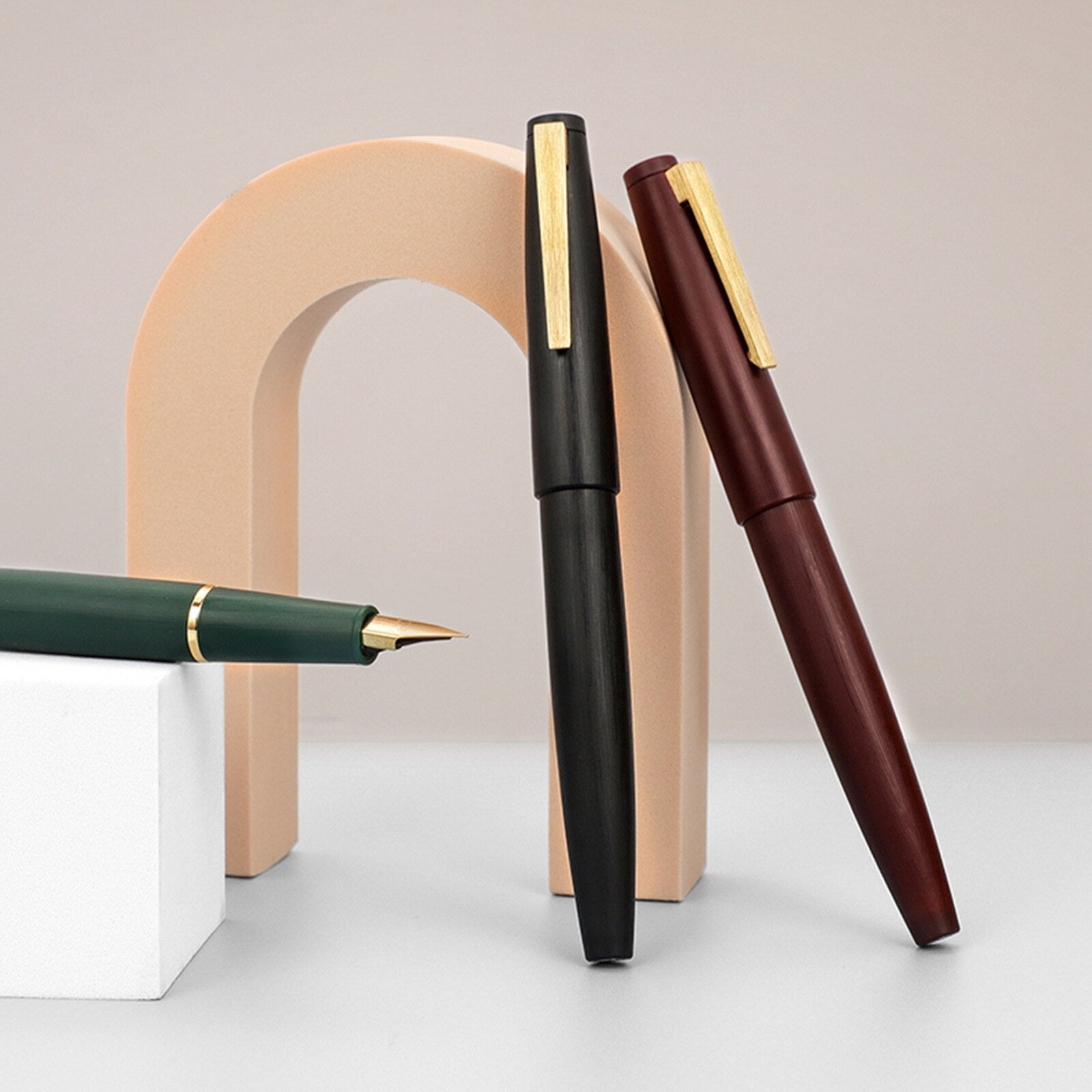 fountain pen, writing with a fountain pen, refillable fountain pens, pen with ink, pen store, nib pen, ink pen, fountain pens for sale, fountain pen shop, calligraphy, best pens