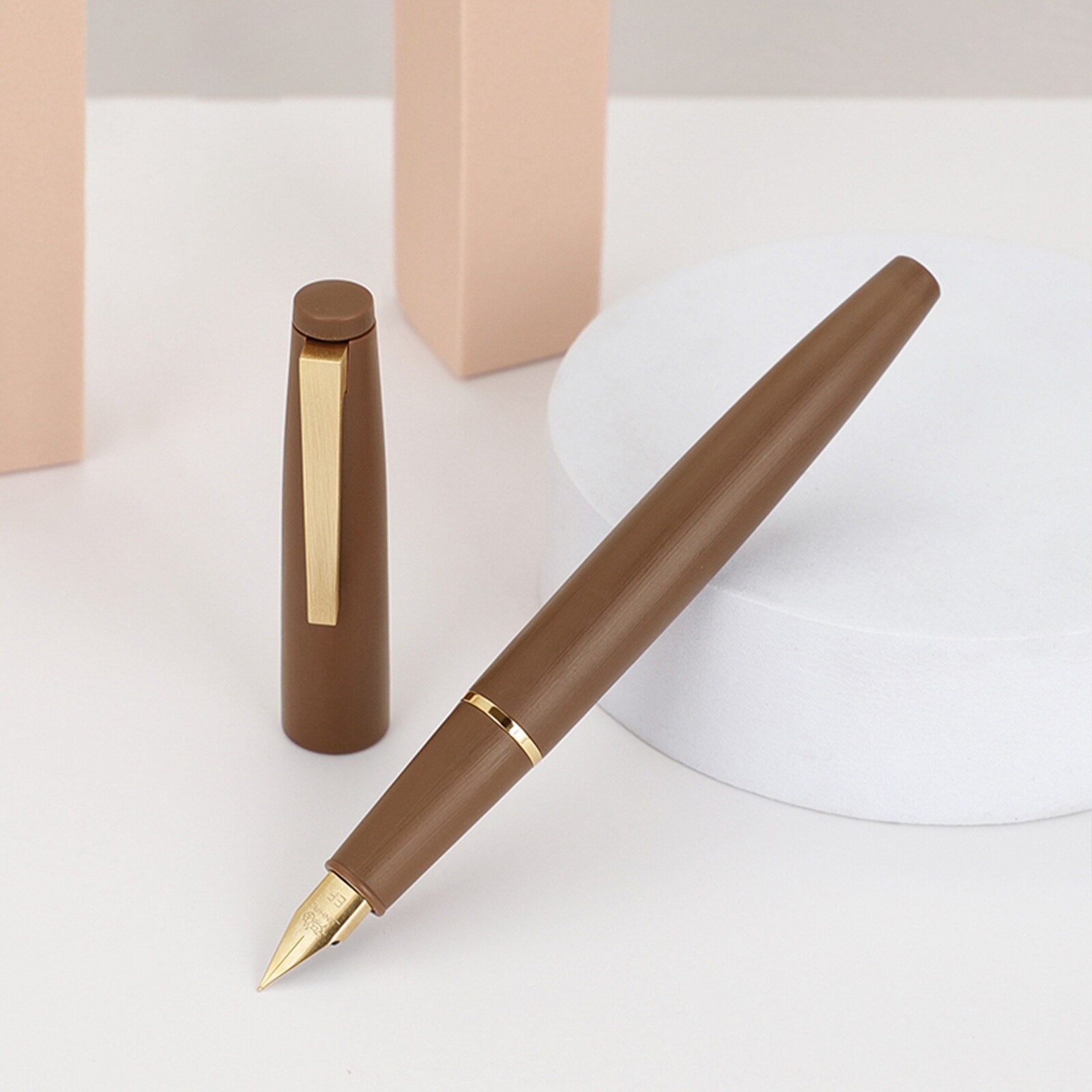 fountain pen, writing with a fountain pen, refillable fountain pens, pen with ink, pen store, nib pen, ink pen, fountain pens for sale, fountain pen shop, calligraphy, best pens