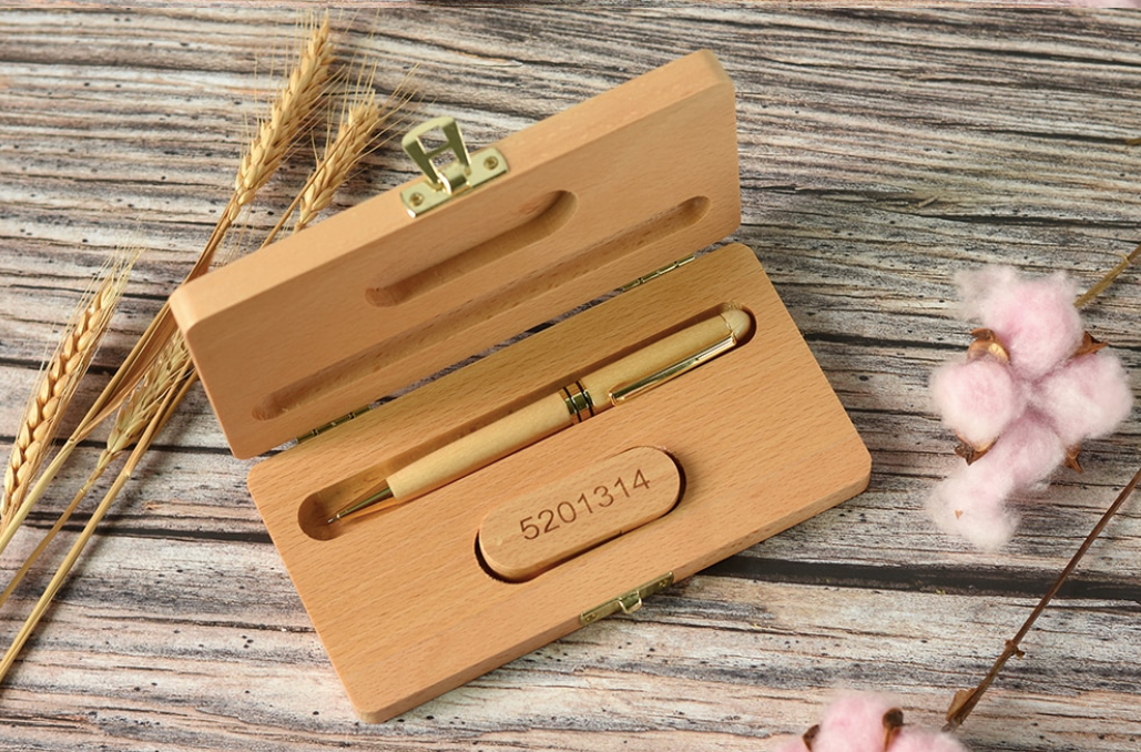 fountain pen, writing with a fountain pen, refillable fountain pens, pen with ink, pen store, nib pen, ink pen, fountain pens for sale, fountain pen shop, calligraphy, best pens