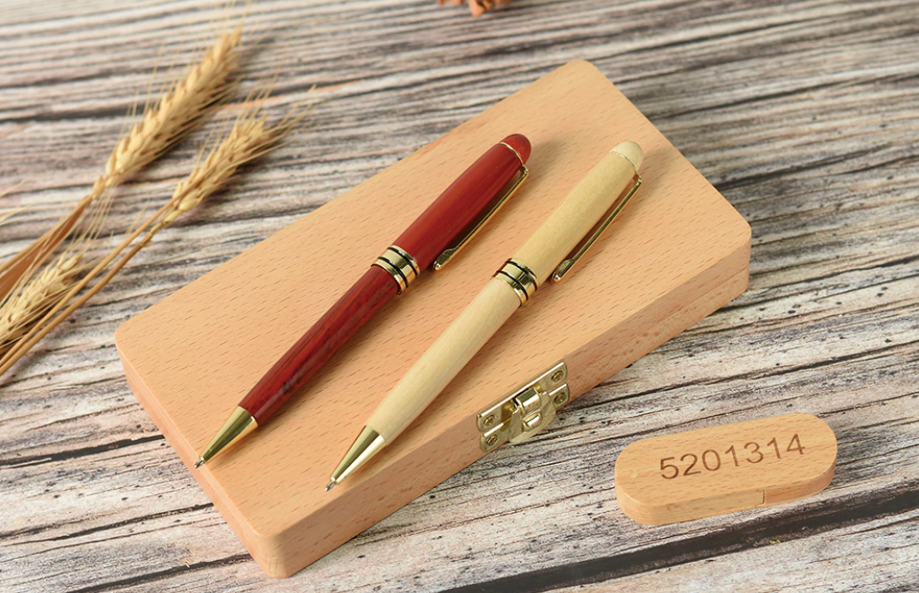 fountain pen, writing with a fountain pen, refillable fountain pens, pen with ink, pen store, nib pen, ink pen, fountain pens for sale, fountain pen shop, calligraphy, best pens