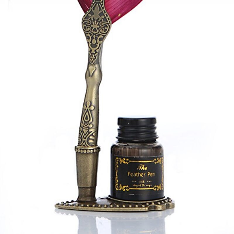fountain pen, writing with a fountain pen, refillable fountain pens, pen with ink, pen store, nib pen, ink pen, fountain pens for sale, fountain pen shop, calligraphy, best pens