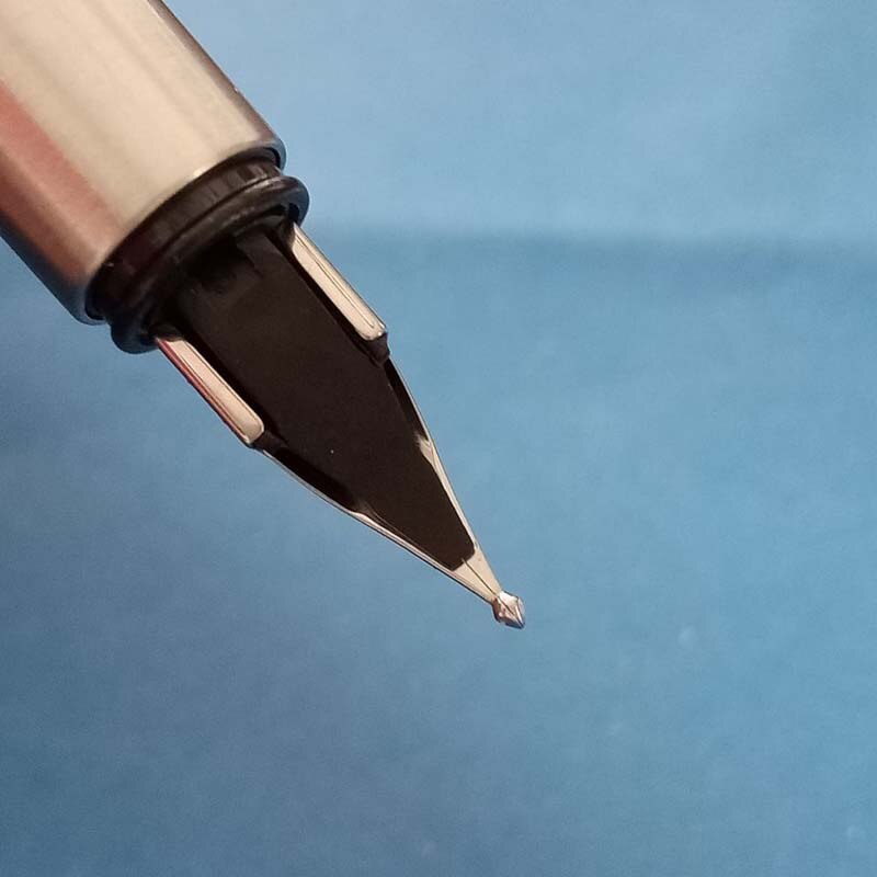 fountain pen, writing with a fountain pen, refillable fountain pens, pen with ink, pen store, nib pen, ink pen, fountain pens for sale, fountain pen shop, calligraphy, best pens