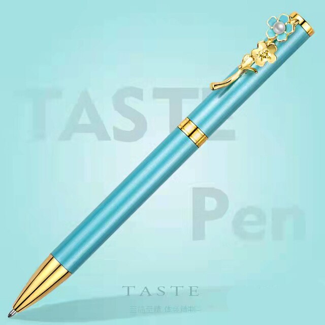 fountain pen, writing with a fountain pen, refillable fountain pens, pen with ink, pen store, nib pen, ink pen, fountain pens for sale, fountain pen shop, calligraphy, best pens
