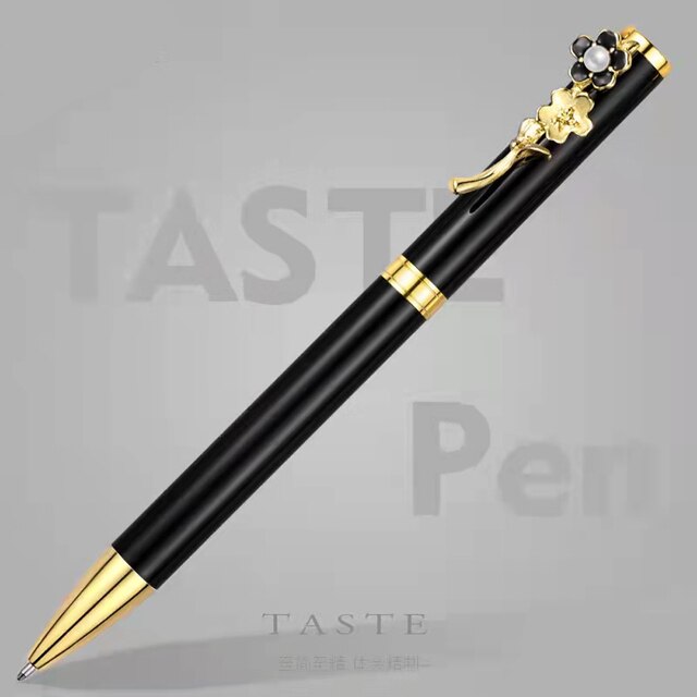 fountain pen, writing with a fountain pen, refillable fountain pens, pen with ink, pen store, nib pen, ink pen, fountain pens for sale, fountain pen shop, calligraphy, best pens