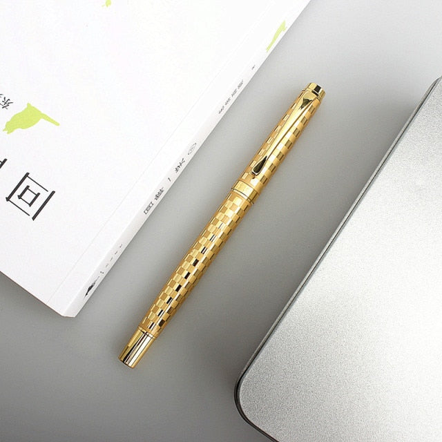 fountain pen, writing with a fountain pen, refillable fountain pens, pen with ink, pen store, nib pen, ink pen, fountain pens for sale, fountain pen shop, calligraphy, best pens