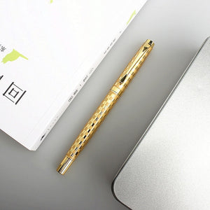 fountain pen, writing with a fountain pen, refillable fountain pens, pen with ink, pen store, nib pen, ink pen, fountain pens for sale, fountain pen shop, calligraphy, best pens