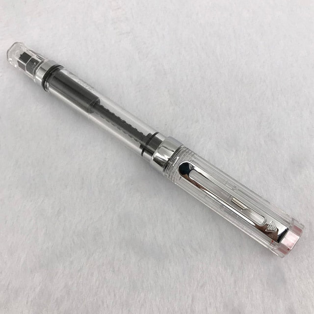 fountain pen, writing with a fountain pen, refillable fountain pens, pen with ink, pen store, nib pen, ink pen, fountain pens for sale, fountain pen shop, calligraphy, best pens